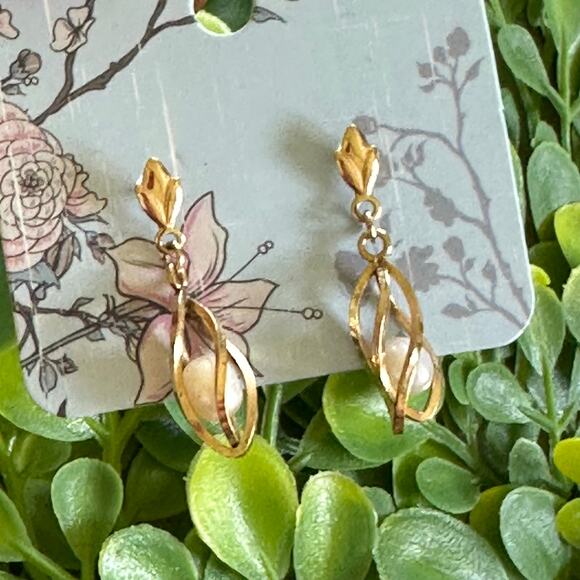 BOGO FREE CAGED PEARL VTG EARRINGS - Picture 1 of 5